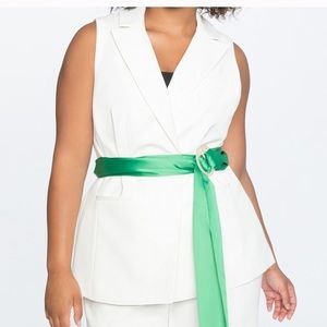 Eloquii Sleeveless Jacket Soft White/Medium Green